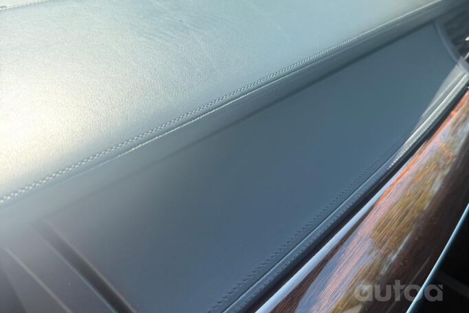 BMW X5 E70 [restyling] Crossover