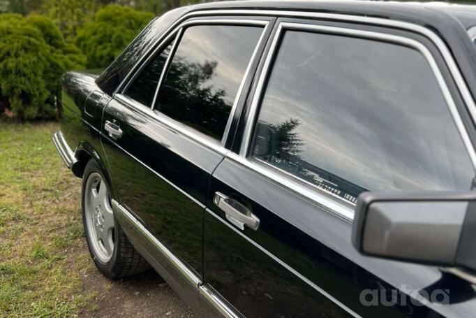 Mercedes-Benz S-Class W126 Sedan
