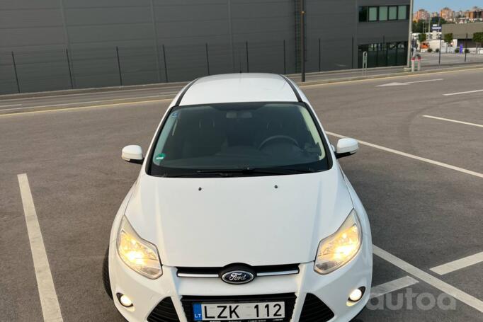 Ford Focus 3 generation Hatchback 5-doors