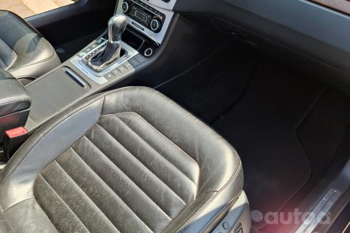 Volkswagen Passat B7 Variant Alltrack wagon 5-doors