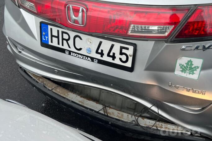 Honda Civic 8 generation Hatchback 5-doors