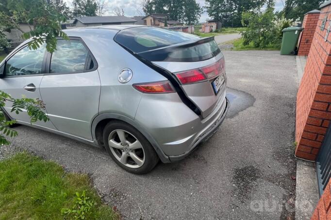Honda Civic 8 generation Hatchback 5-doors