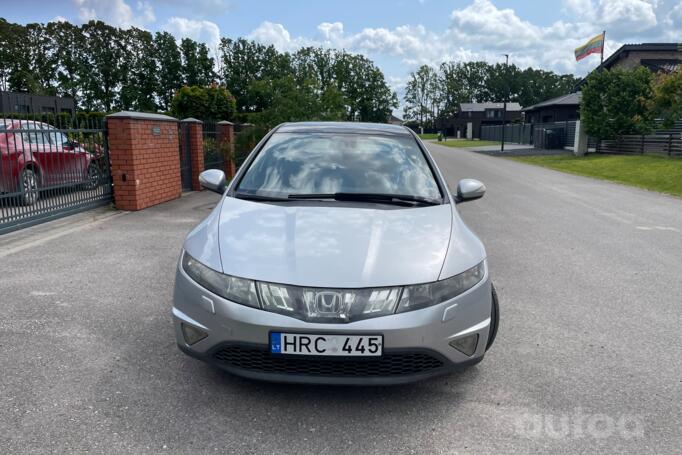 Honda Civic 8 generation Hatchback 5-doors