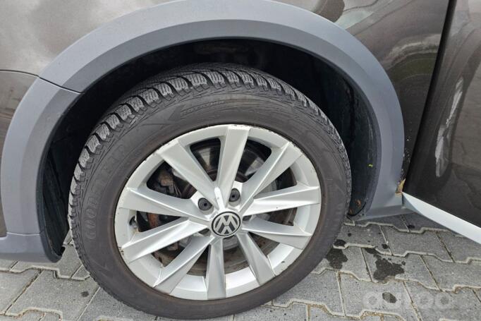 Volkswagen Passat B7 Passat Alltrack (B7)