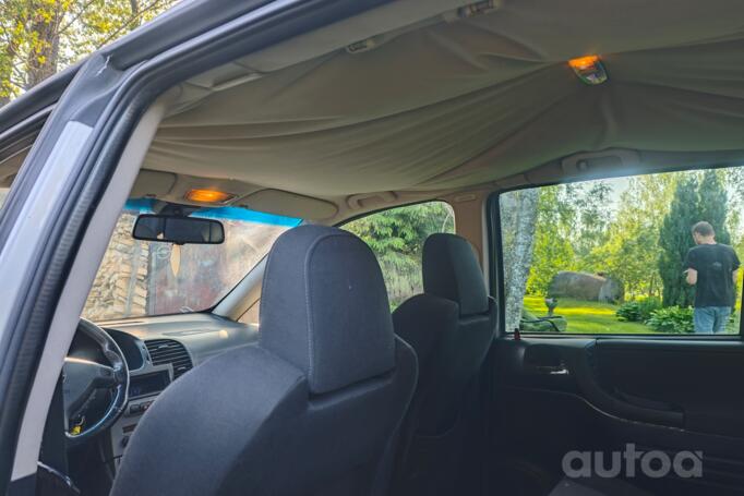 Opel Zafira A [restyling] Minivan 5-doors