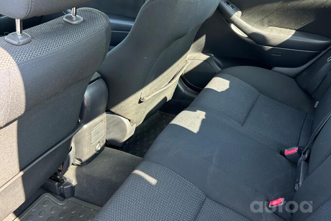 Toyota Avensis 2 generation [restyling] Sedan