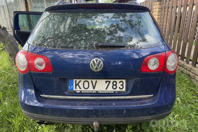 Volkswagen Passat B6 wagon 5-doors