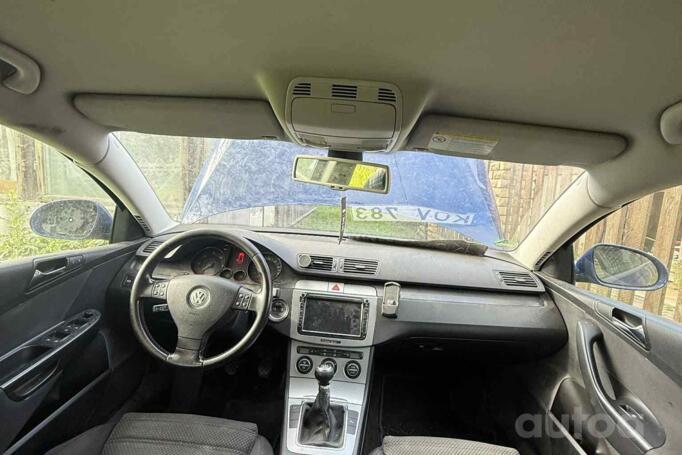 Volkswagen Passat B6 wagon 5-doors