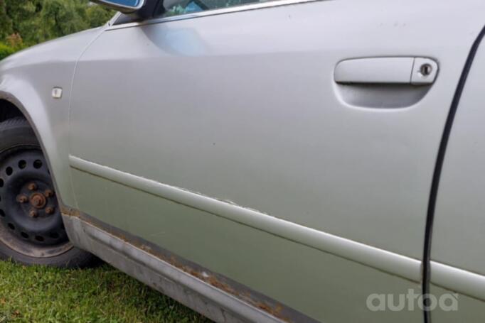Audi A6 4B/C5 wagon 5-doors
