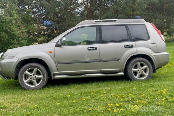 Nissan X-Trail T30 Crossover