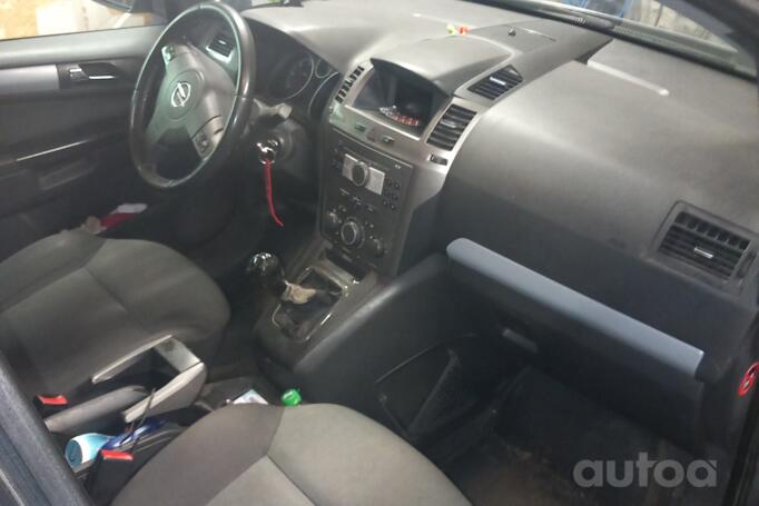 Opel Zafira B Minivan 5-doors