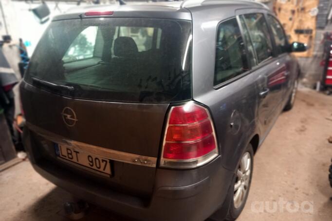 Opel Zafira B Minivan 5-doors