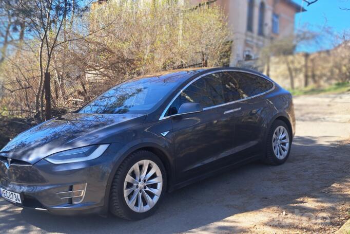 Tesla Model X 1 generation Crossover