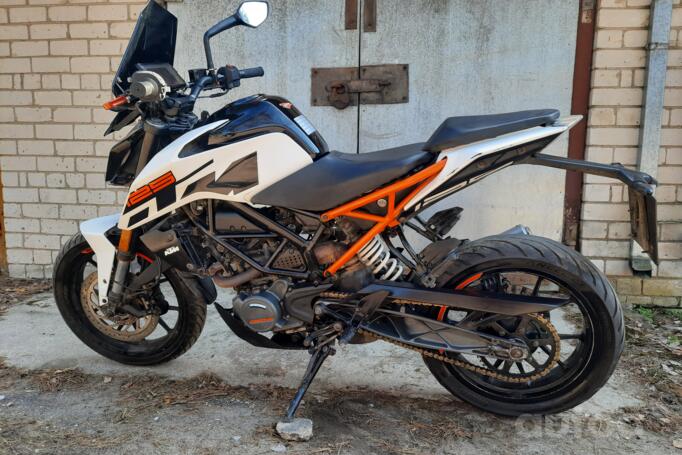 KTM Duke