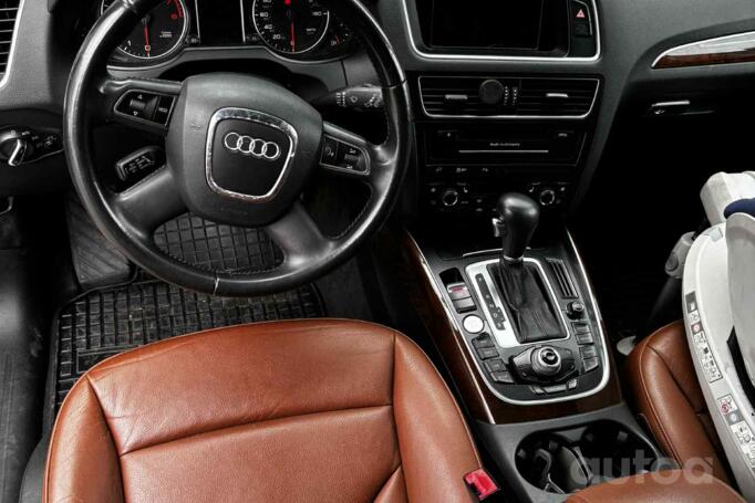 Audi Q5 8R Crossover