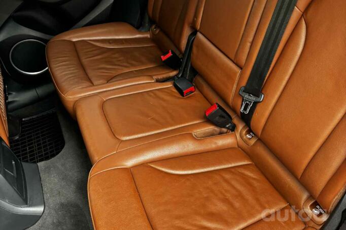 Audi Q5 8R Crossover