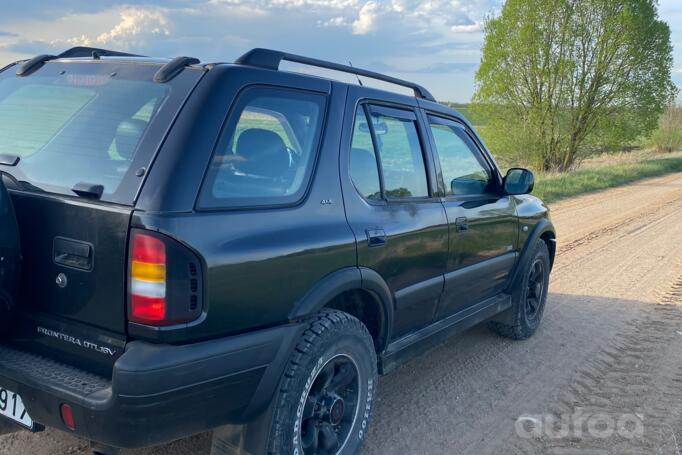Opel Frontera B SUV 5-doors