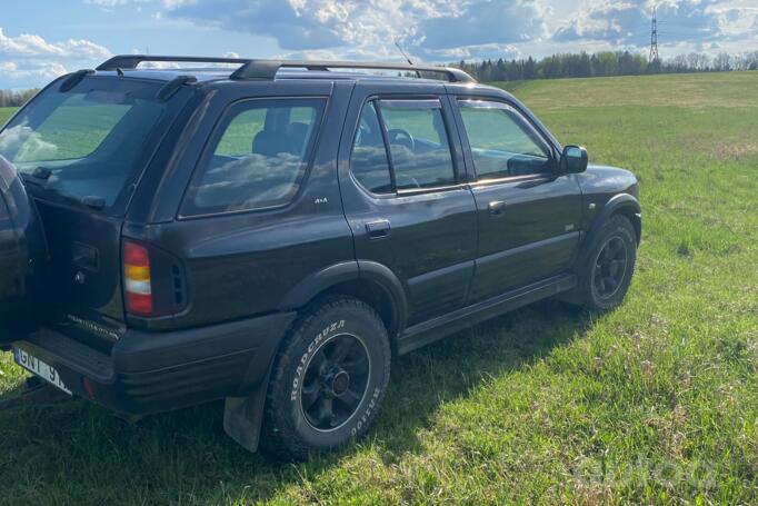 Opel Frontera B SUV 5-doors