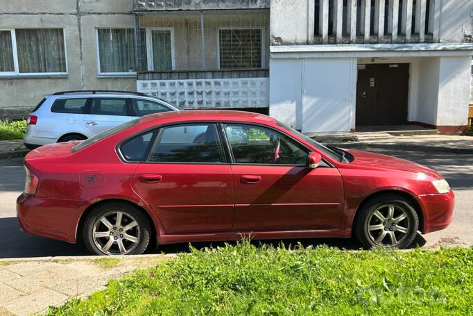 Subaru Legacy 4 generation Sedan