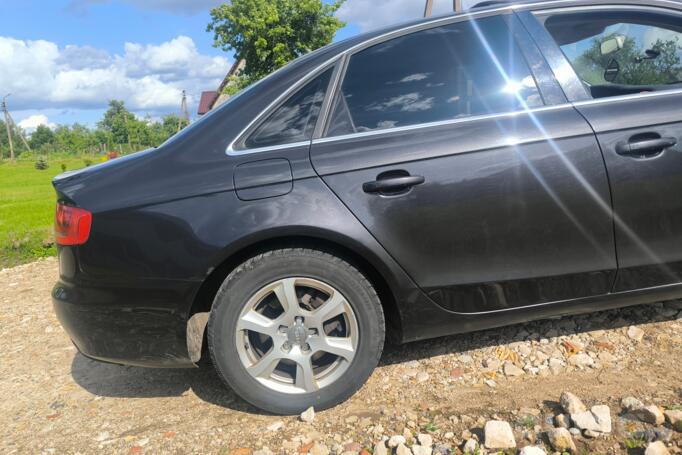 Audi A4 B8/8K Sedan 4-doors