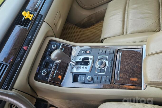 Audi A8 D3/4E Sedan