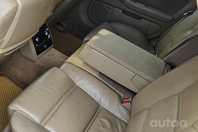 Audi A8 D3/4E Sedan