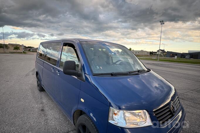 Volkswagen Transporter T5 Minivan 4-doors