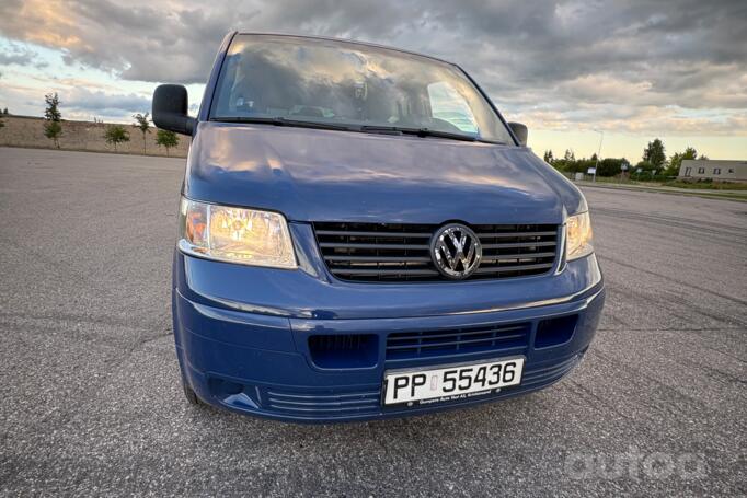 Volkswagen Transporter T5 Minivan 4-doors
