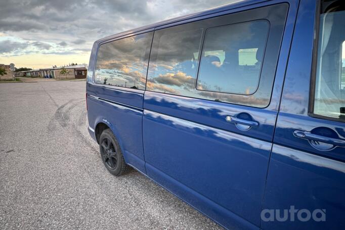 Volkswagen Transporter T5 Minivan 4-doors