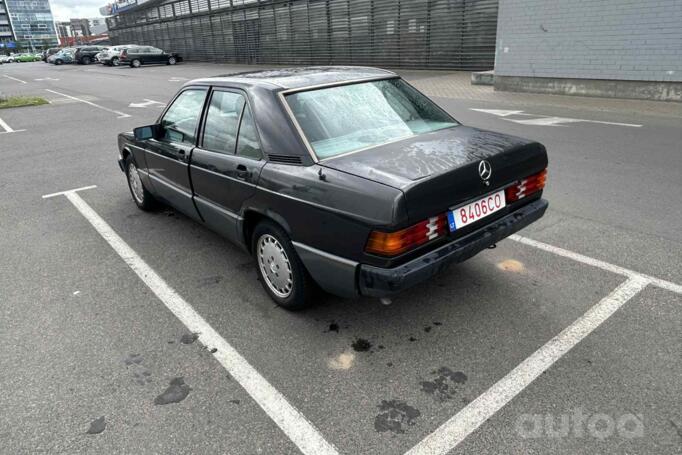 Mercedes-Benz 190 (W201) 1 generation