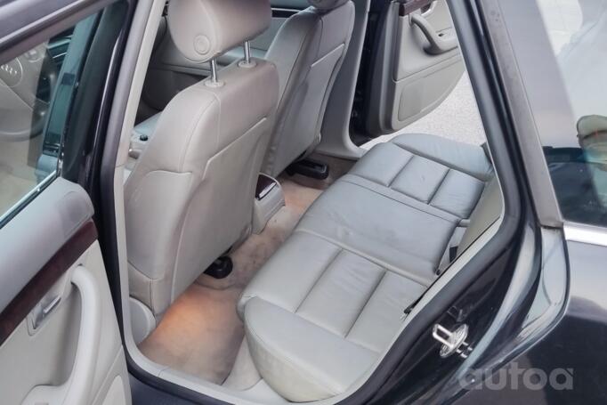 Audi A4 B6 Avant wagon 5-doors