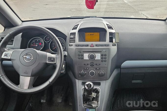 Opel Zafira B Minivan 5-doors