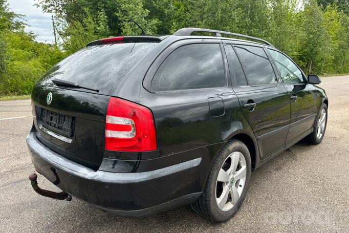 Skoda Octavia 2 generation Combi wagon 5-doors