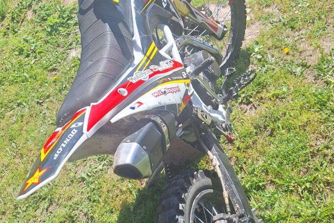 Suzuki GP 125