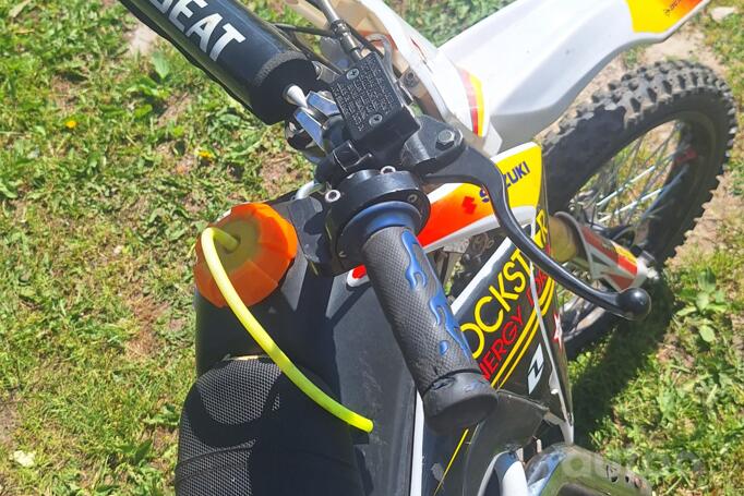 Suzuki GP 125