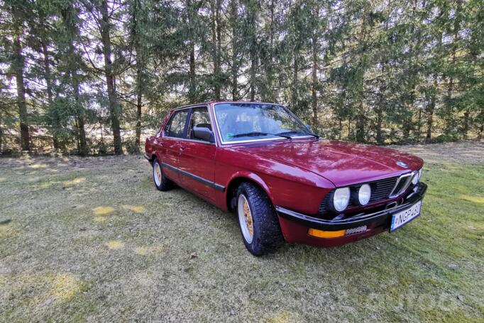 BMW 5 Series E28 Sedan
