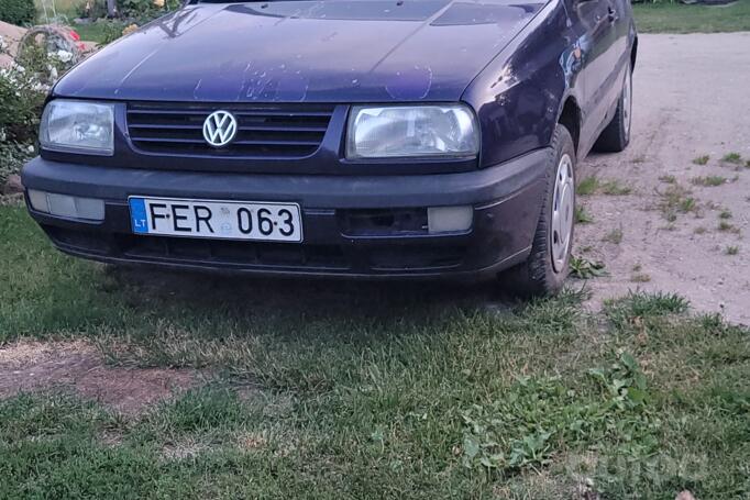 Volkswagen Vento 1 generation Sedan