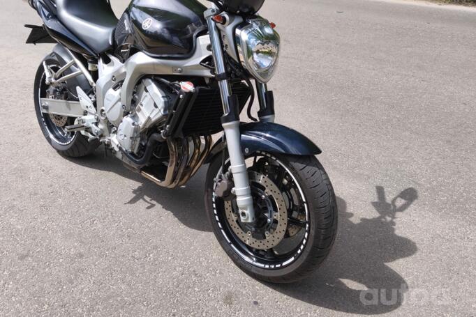 Yamaha FZ