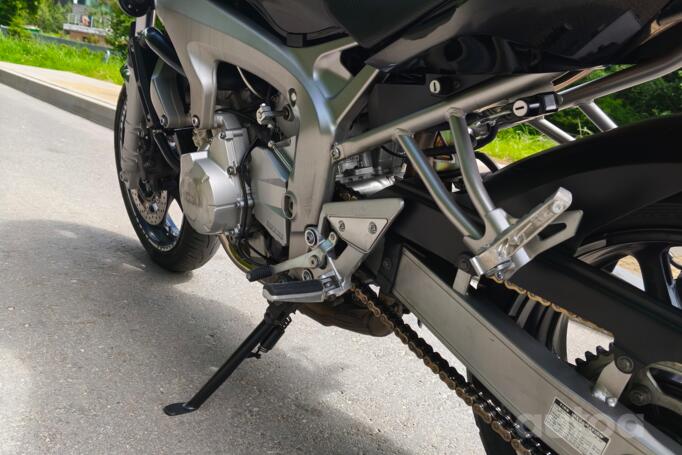 Yamaha FZ