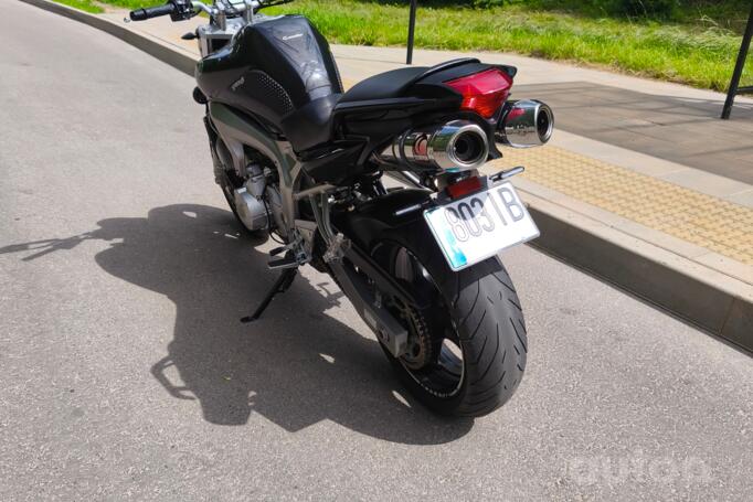 Yamaha FZ