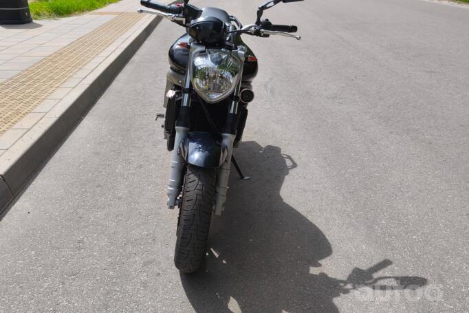Yamaha FZ