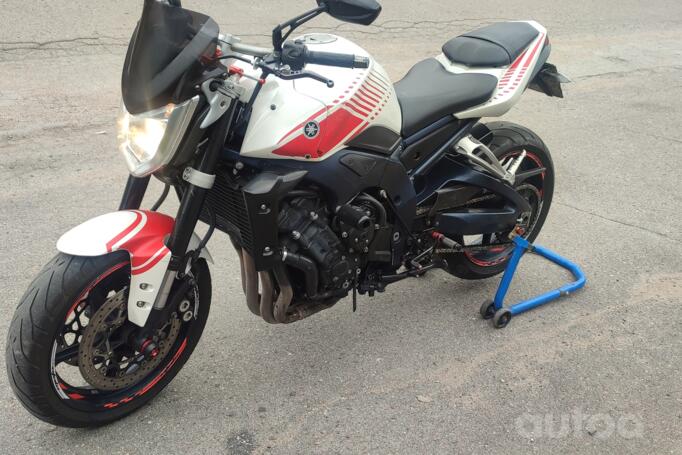 Yamaha FZ