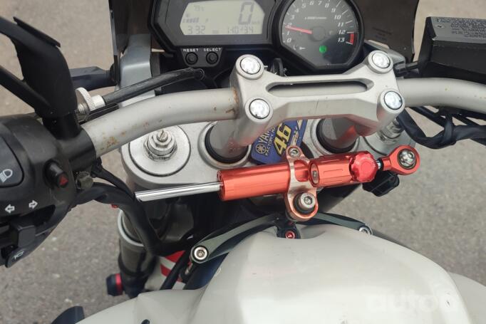 Yamaha FZ