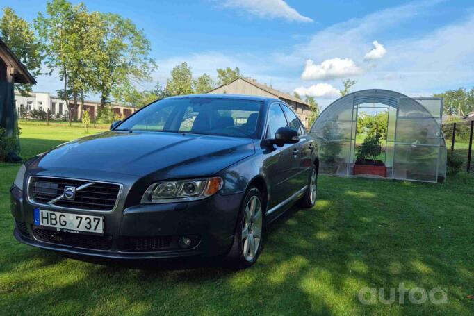 Volvo S80