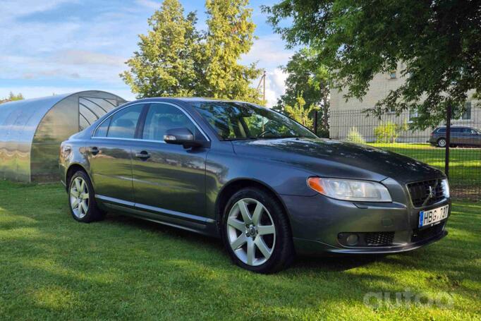 Volvo S80