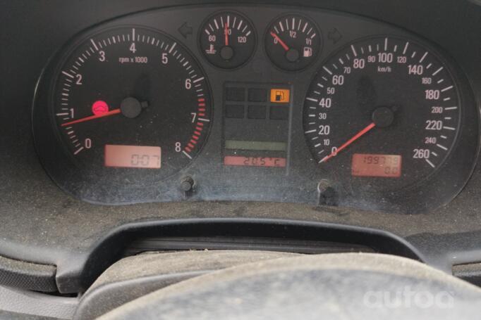 SEAT Toledo 2 generation Sedan