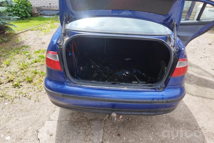SEAT Toledo 2 generation Sedan