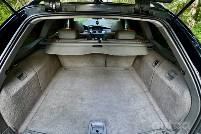 BMW 5 Series E60/E61 Touring wagon