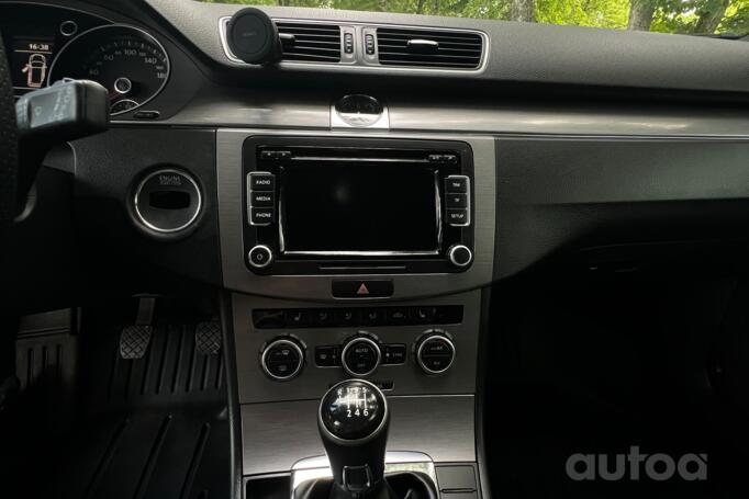Volkswagen Passat B7 Variant wagon 5-doors