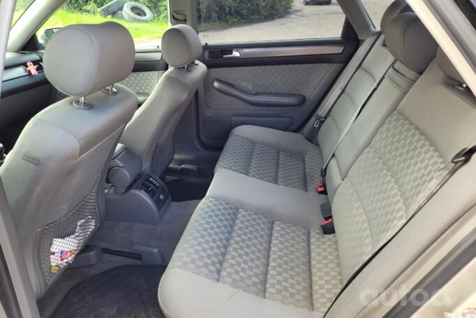 Audi A6 4B/C5 [restyling] Sedan